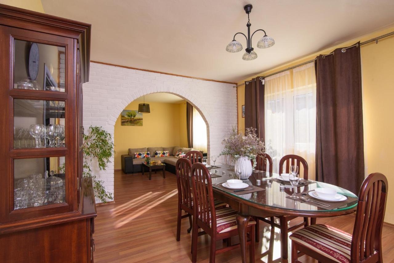 Apartmen Karmen 2 Трогір Екстер'єр фото